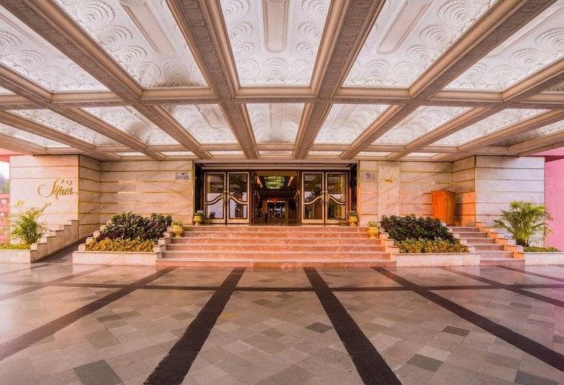 호텔 Ramoji Film City  Sitara Luxury