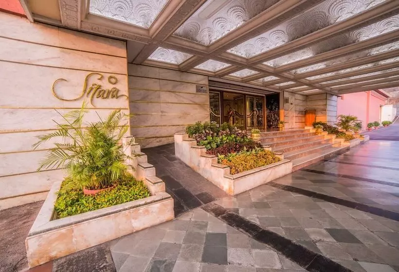 ホテル Ramoji Film City Sitara Luxury