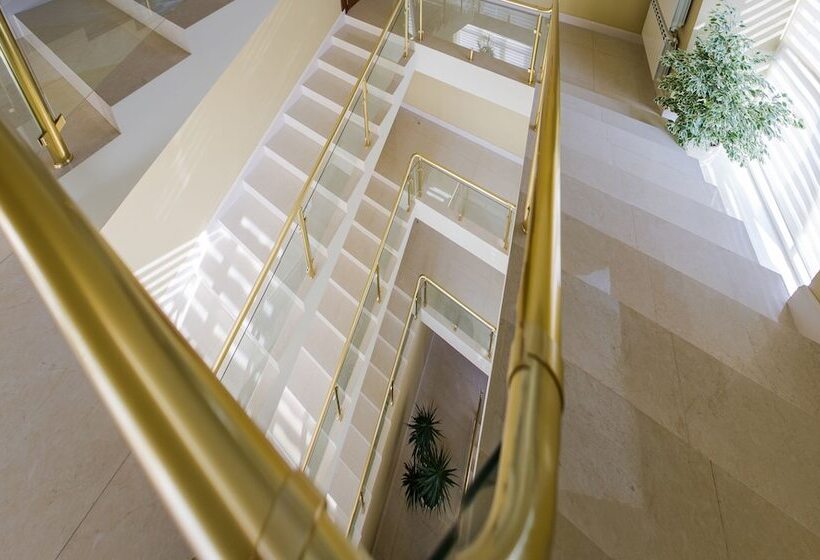 فندق Volga Premium