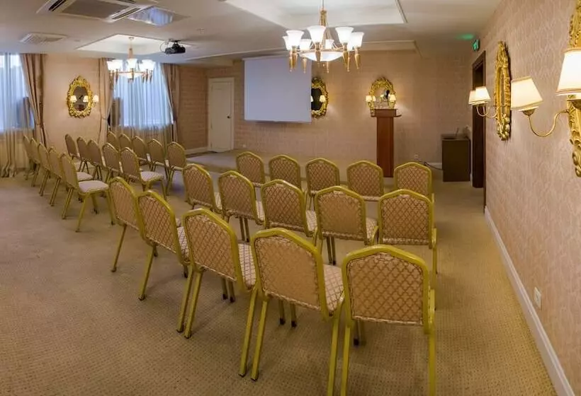 فندق Volga Premium