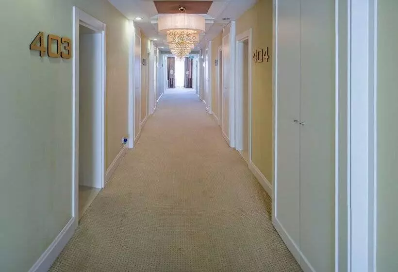 فندق Volga Premium