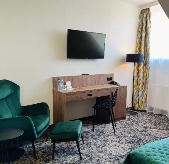 ホテル Wellness & Spa Nowy Dwór