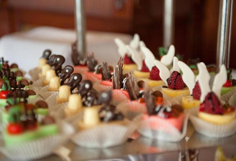 فندق Wellness & Spa Nowy Dwór