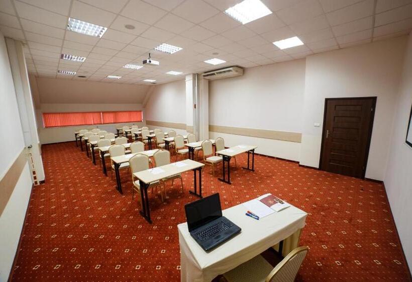 فندق Wellness & Spa Nowy Dwór