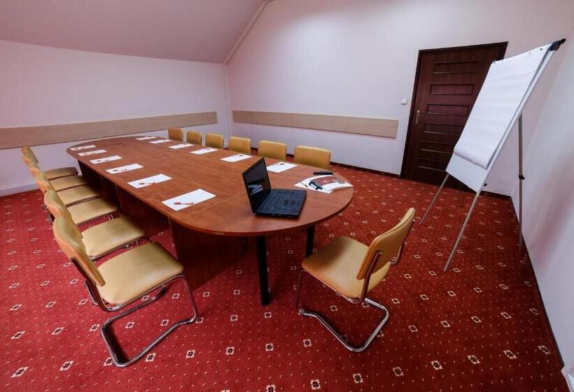 فندق Wellness & Spa Nowy Dwór