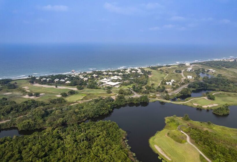 Indura Beach & Golf Resort Curio Collection By Hilton