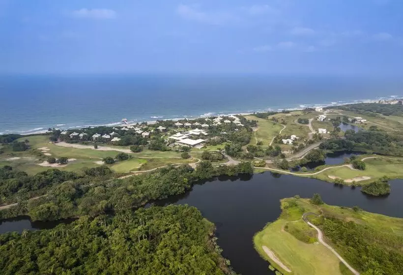 Indura Beach & Golf Resort Curio Collection By Hilton