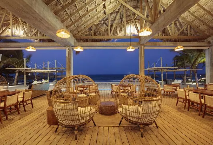 Indura Beach & Golf Resort Curio Collection By Hilton