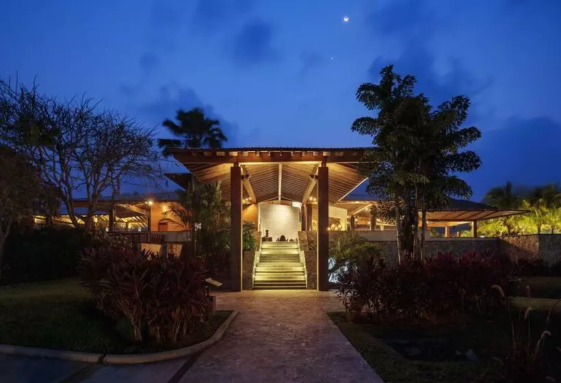 Indura Beach & Golf Resort Curio Collection By Hilton