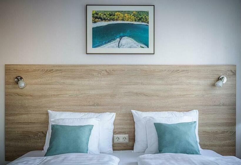 פנסיון Rácz Vendégház