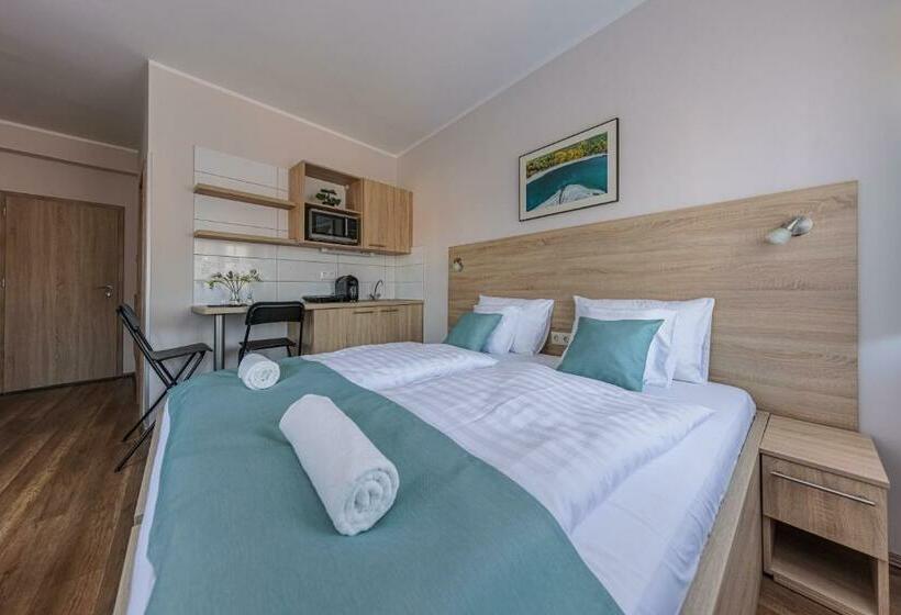 פנסיון Rácz Vendégház