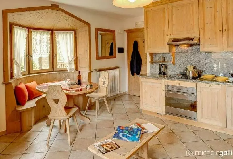 Art Apartments Casa Lapis