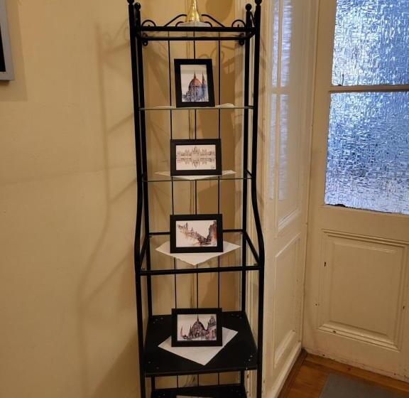 بنسيون Casa Nora