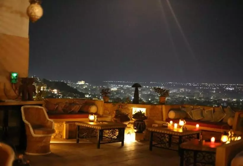 Majatalo Desert Boy S Royal Stay On Fort