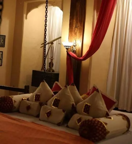 Majatalo Desert Boy S Royal Stay On Fort