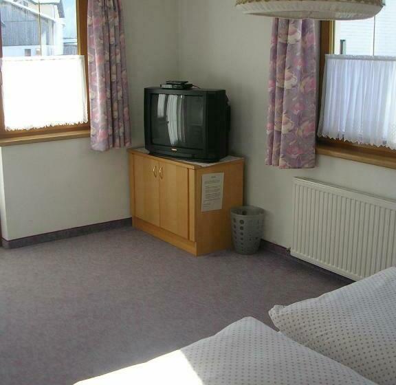 ペンション Haus Hafele