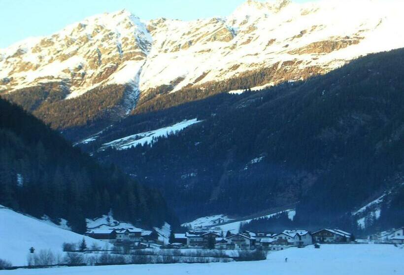 ペンション Haus Hafele