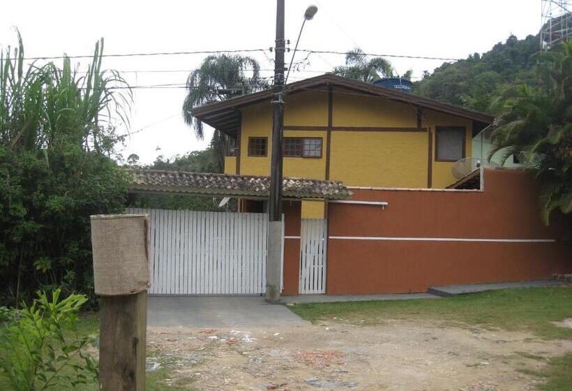 Pensjonat Suítes Alto Itamambuca