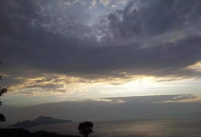 تختخواب و صبحانه A Sorrento