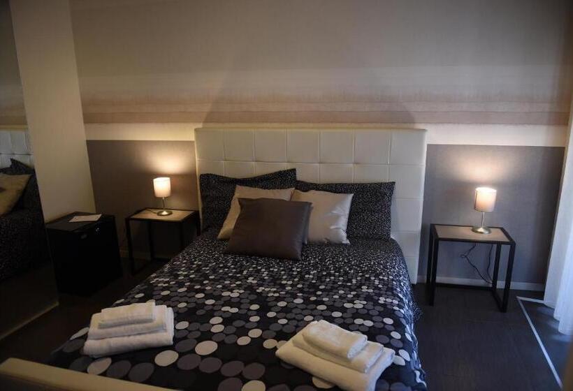 تختخواب و صبحانه Il Duomo Salerno