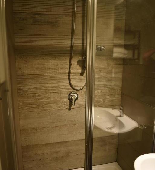 تختخواب و صبحانه Il Duomo Salerno