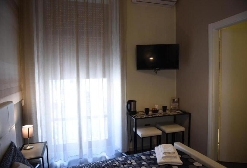 تختخواب و صبحانه Il Duomo Salerno