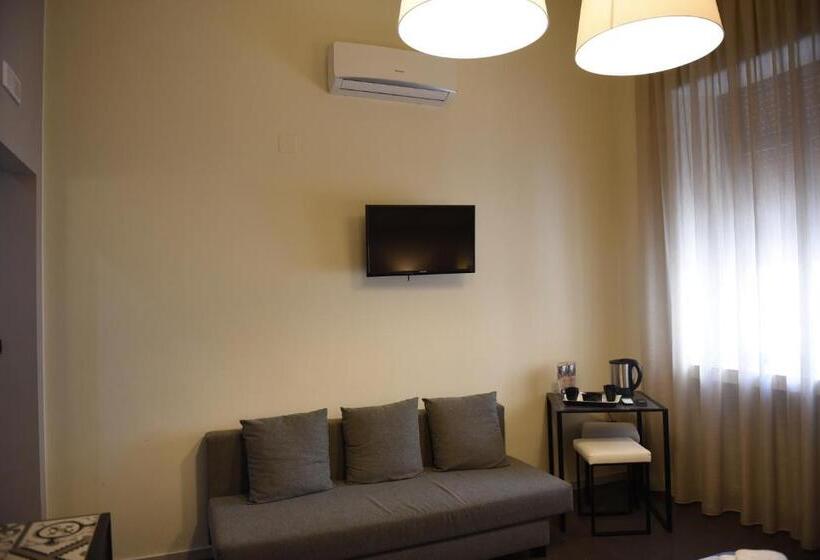 تختخواب و صبحانه Il Duomo Salerno