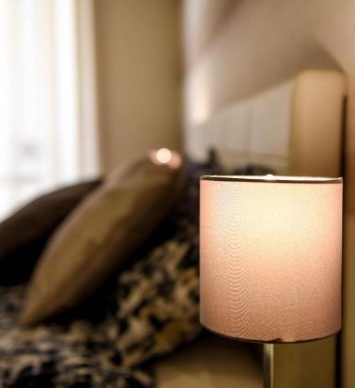 تختخواب و صبحانه Il Duomo Salerno