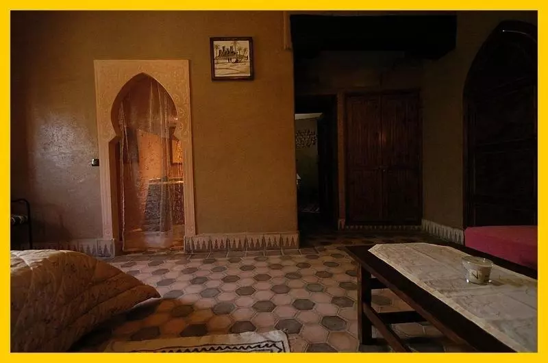 تختخواب و صبحانه La Rose Du Desert