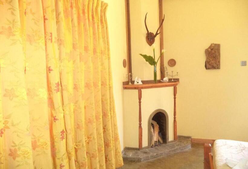 تختخواب و صبحانه Lily Bank Cottage