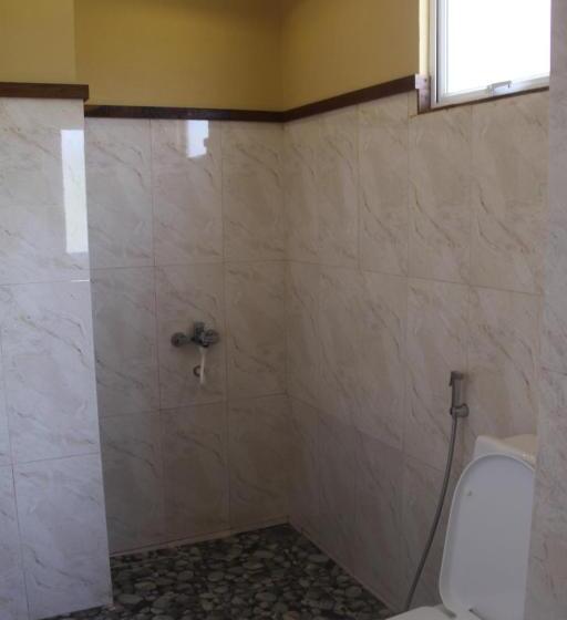 تختخواب و صبحانه Lily Bank Cottage