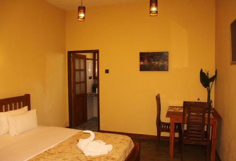 تختخواب و صبحانه Lily Bank Cottage