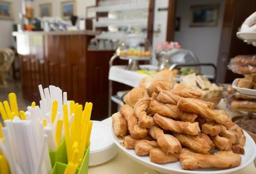 Hotelli Albergo Europa