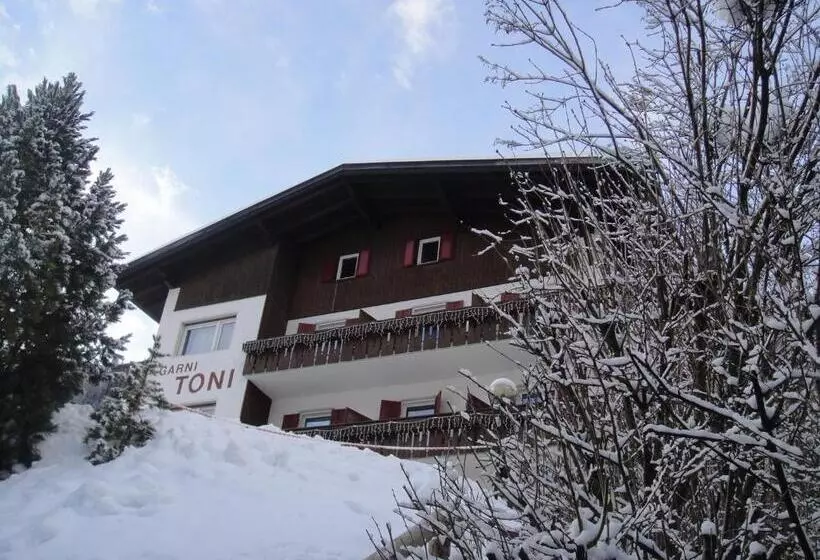 ホテル Garni Toni