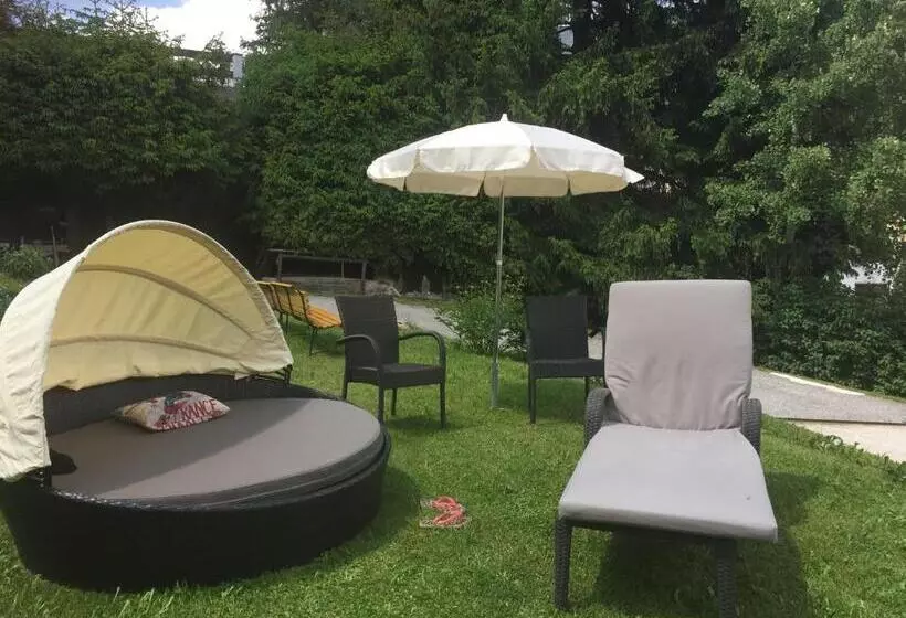 ホテル Garni Toni