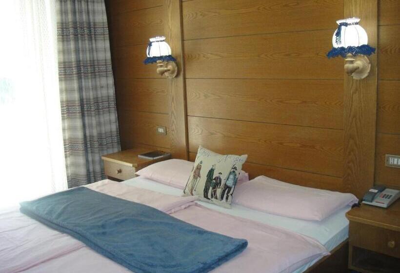 Отель Garni Toni