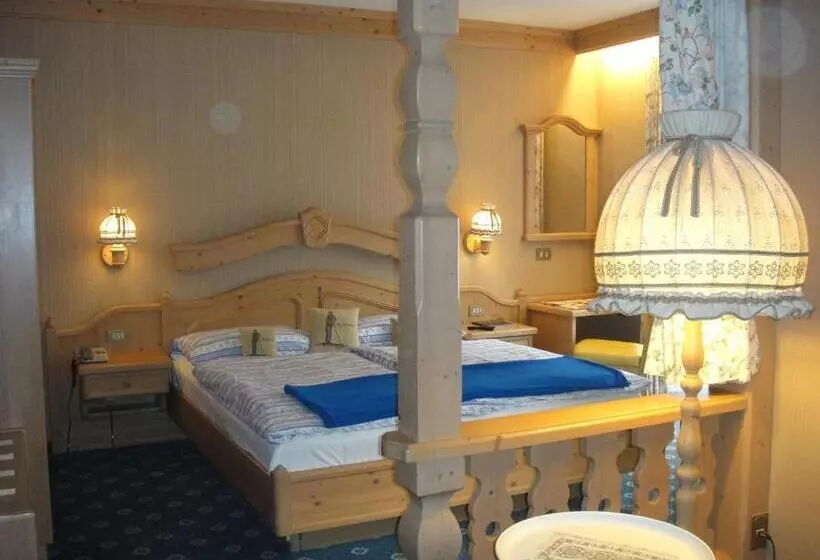 ホテル Garni Toni