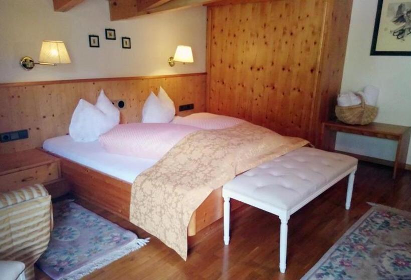 בית מלון כפרי Serena