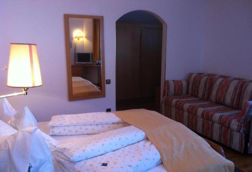 בית מלון כפרי Serena