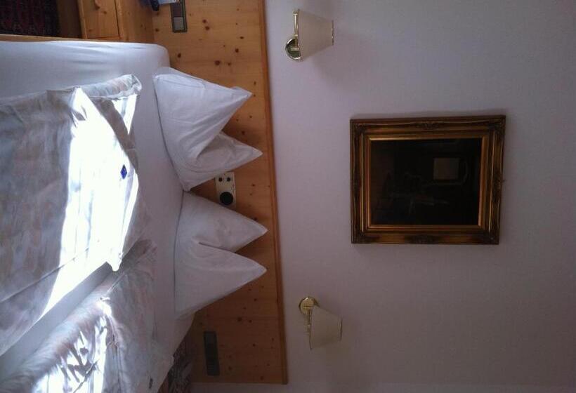 בית מלון כפרי Serena