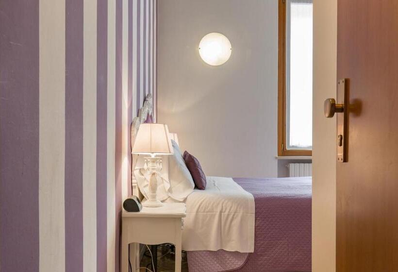 پانسیون Giardino Giusti House & Court