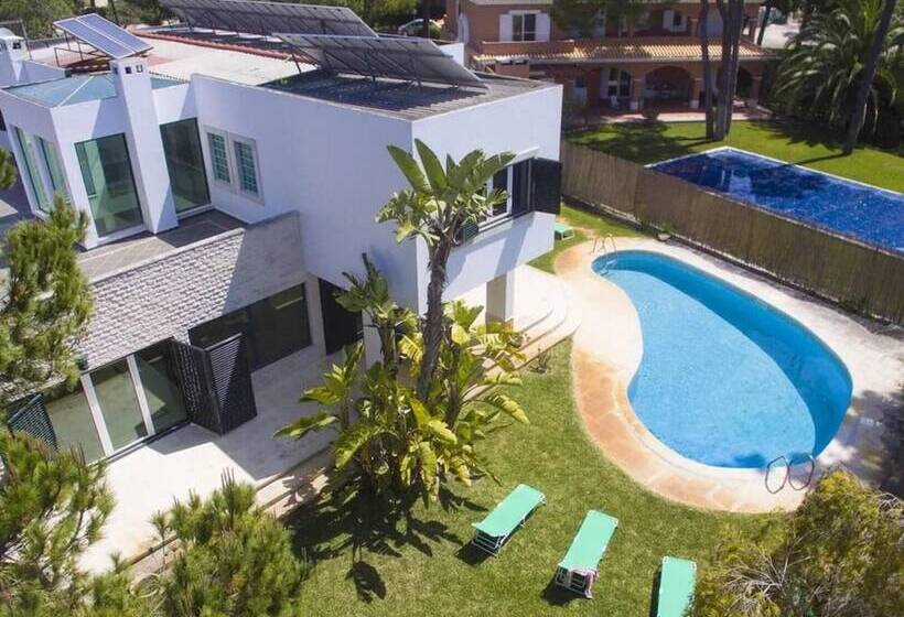 Villa Fati With Pool By Vacationy