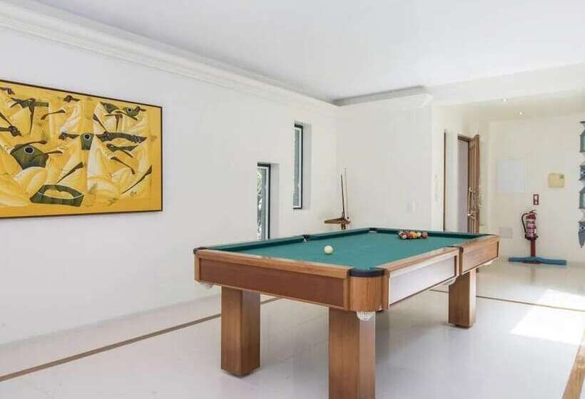 Villa Fati With Pool By Vacationy