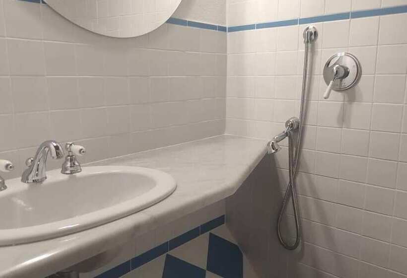 Welcomely Le Boucanier