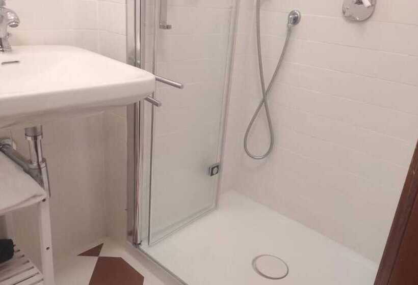 Welcomely Le Boucanier