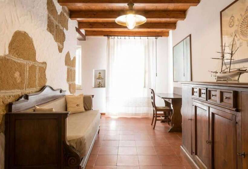 Welcomely Le Boucanier