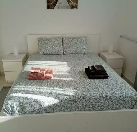 Diogo S House