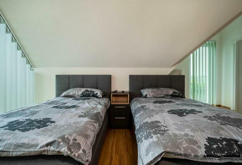 Ferienwohnung Alpenblick