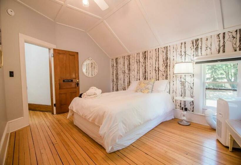 Mahaney Suite Bw Boutique