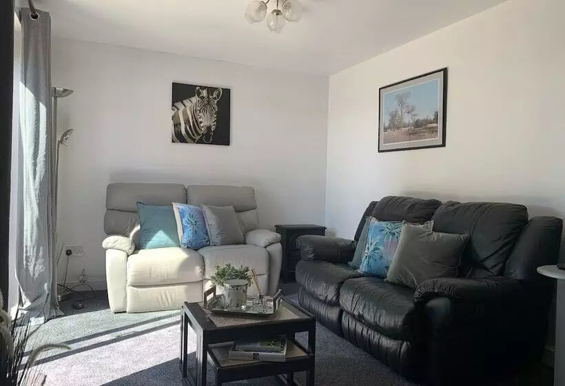 Newly Renovated 2 Bed House In Gorleston On Sea